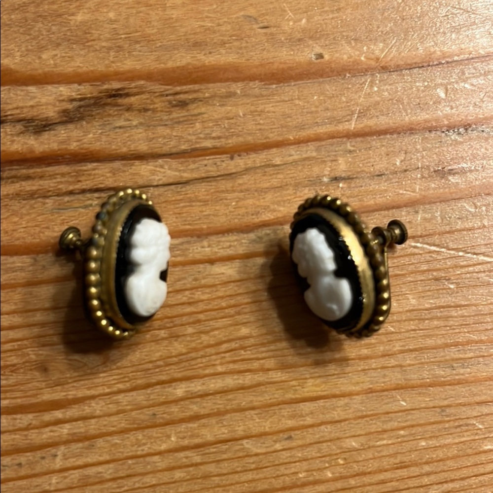 Vintage Cameo Clip-On Earrings